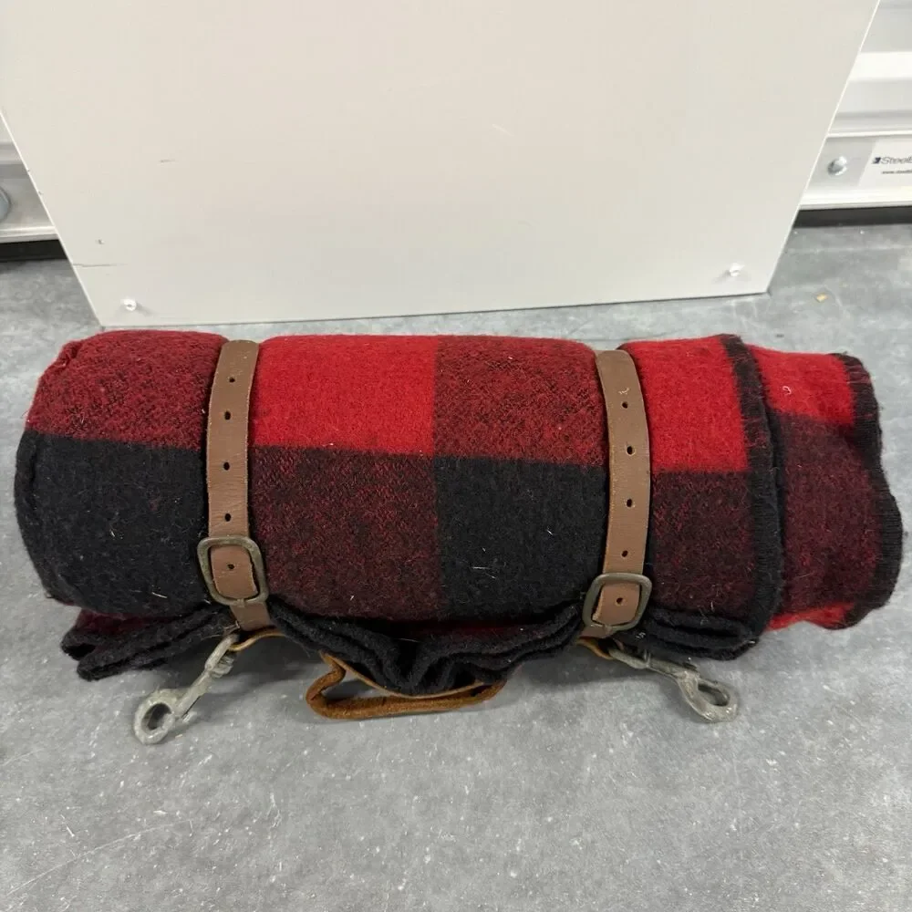 Vtg Marlboro Country Store Wool Blanket Buffalo Check Leather Brass Strap ~70x60